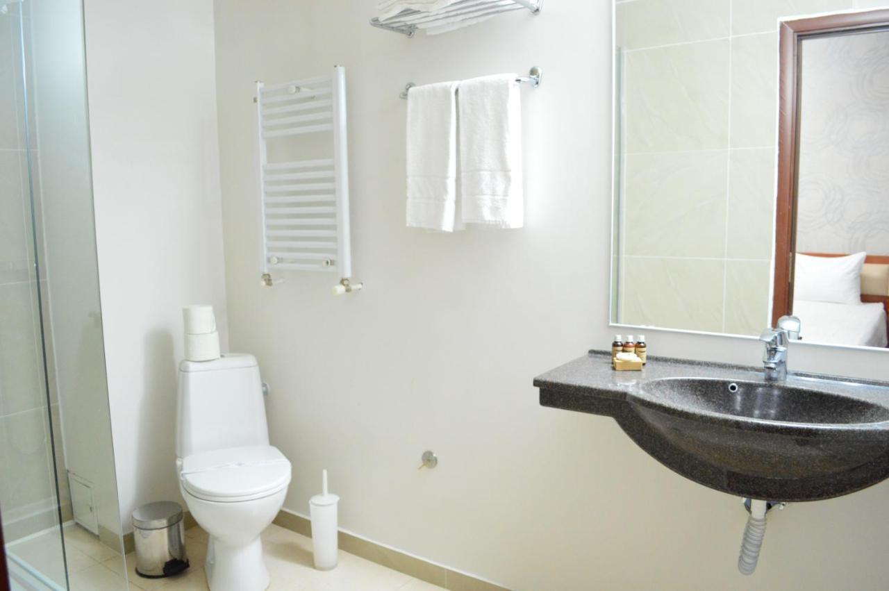 Kosher Hotel Lev Or Bucharest Luaran gambar