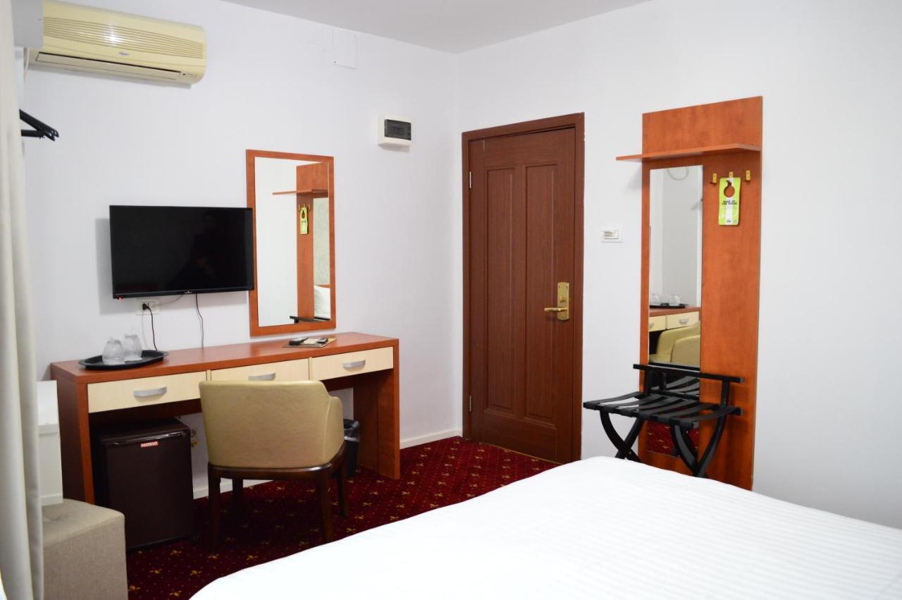 Kosher Hotel Lev Or Bucharest Luaran gambar