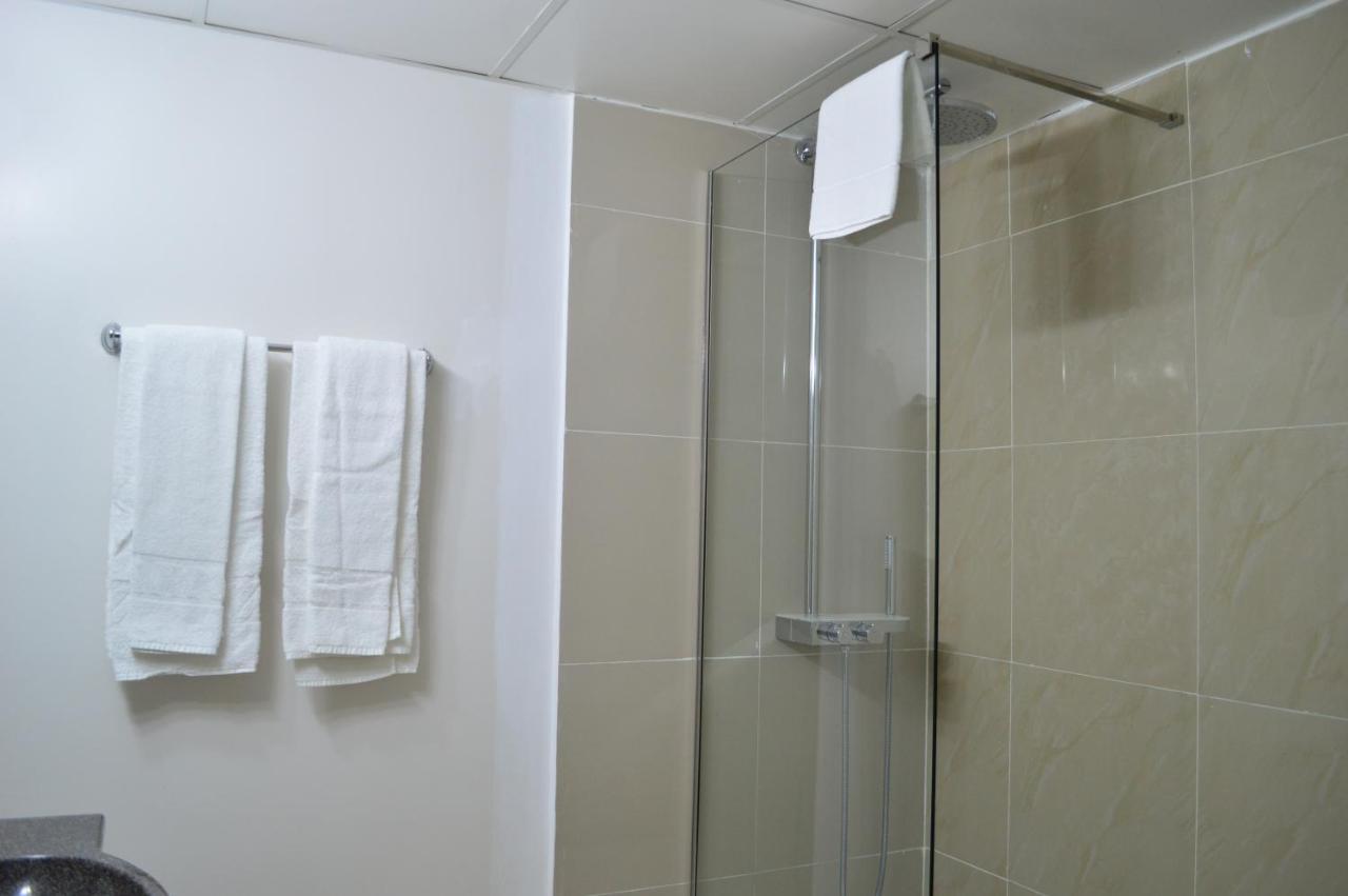 Kosher Hotel Lev Or Bucharest Luaran gambar
