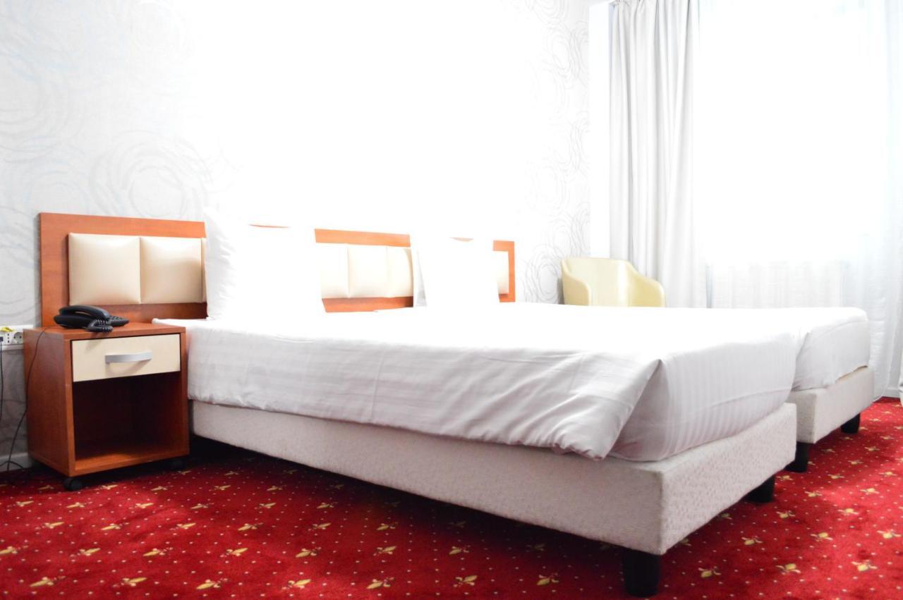 Kosher Hotel Lev Or Bucharest Luaran gambar