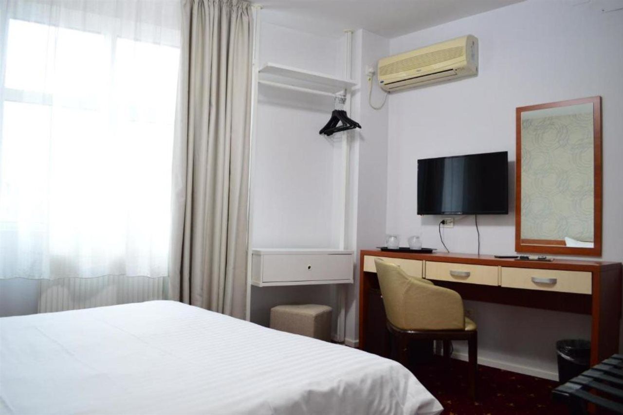 Kosher Hotel Lev Or Bucharest Luaran gambar